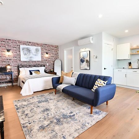 Jardin Suites Highfield Монктън Екстериор снимка